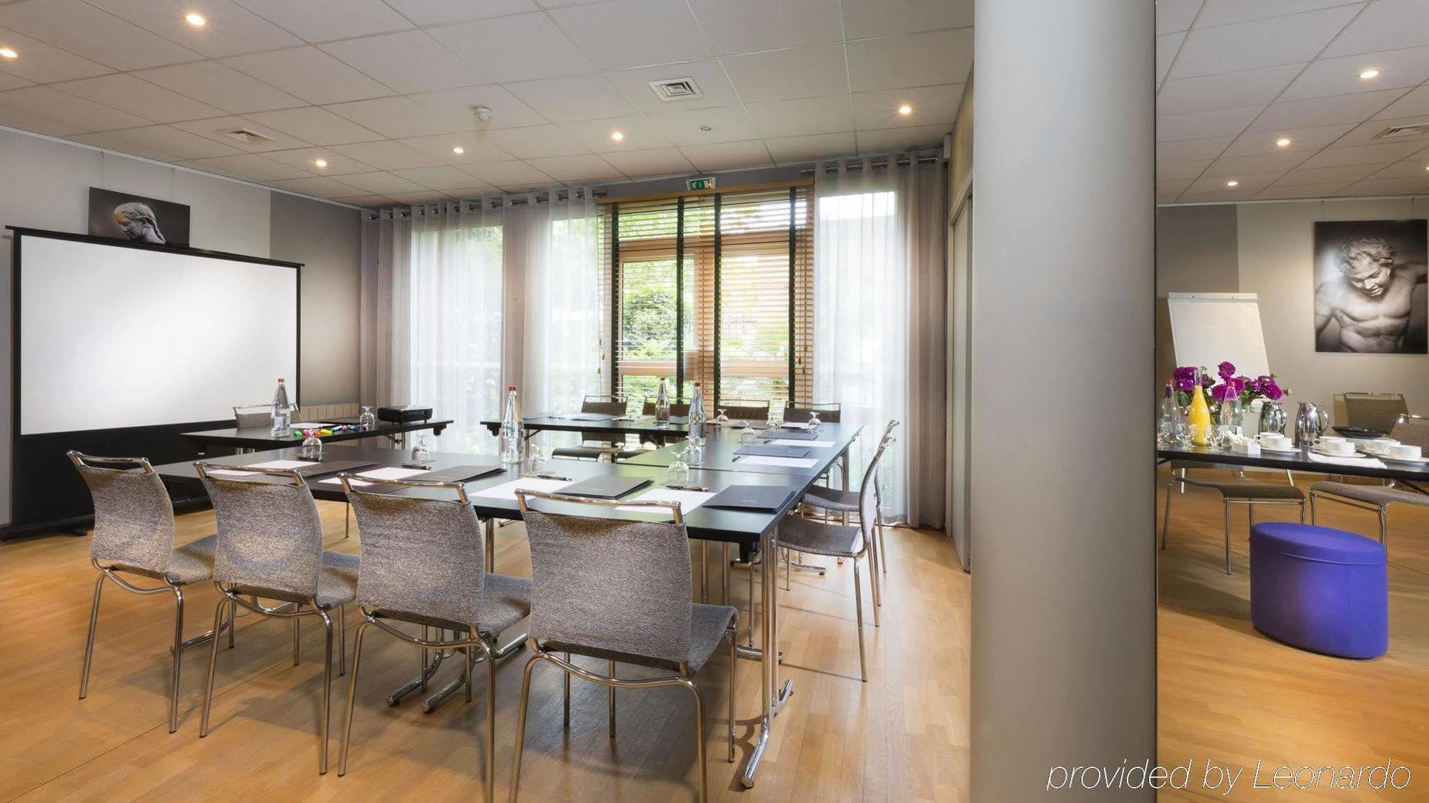 Hotel Acanthe - Boulogne Billancourt Exteriör bild